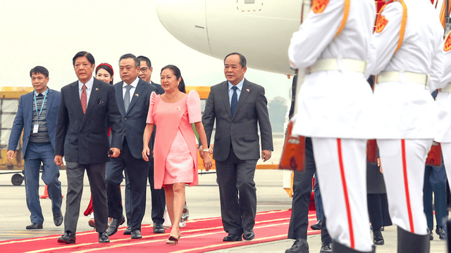 挨了中国当头一棒后,菲律宾想找越南联手,对中国形成两面包夹