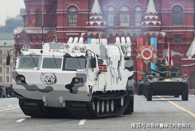 2017年莫斯科红场上举行的俄罗斯胜利日阅兵 看上去还不错的俄军