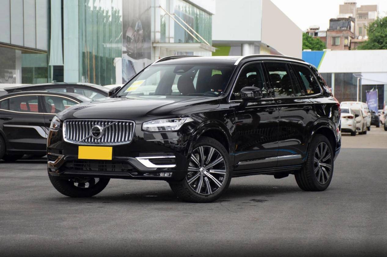 实拍沃尔沃xc90,标配2.0t 48v,轴距近3米,家用值得入手吗?