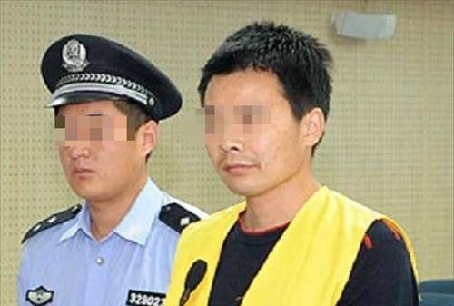 2007年张金龙因为电饭煲意外触电而亡,也是他设计的,当时因为张金龙欠