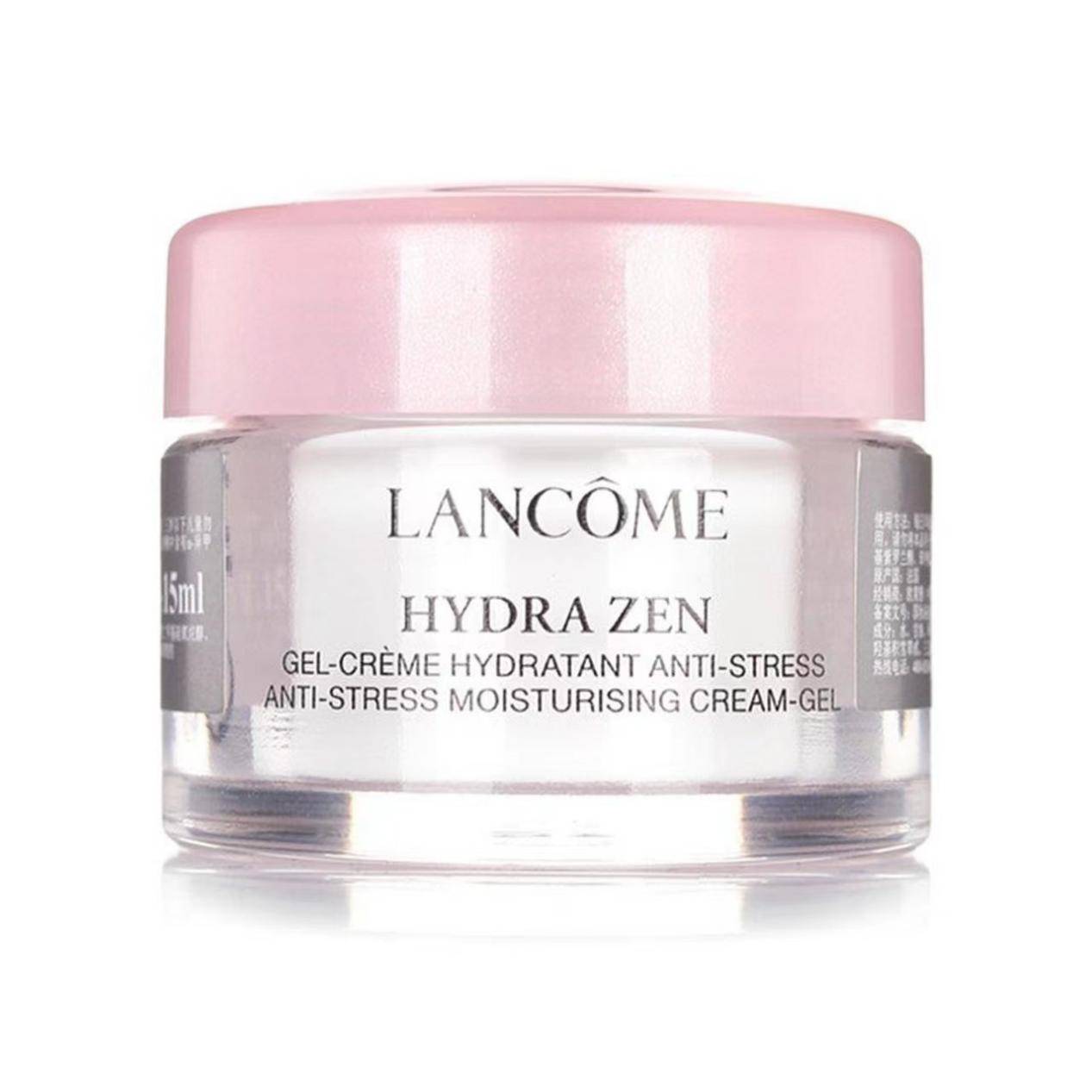 兰蔻想必姐妹们都不陌生了,它家这款粉瓶水份缘面霜粉粉嫩嫩颜值超高