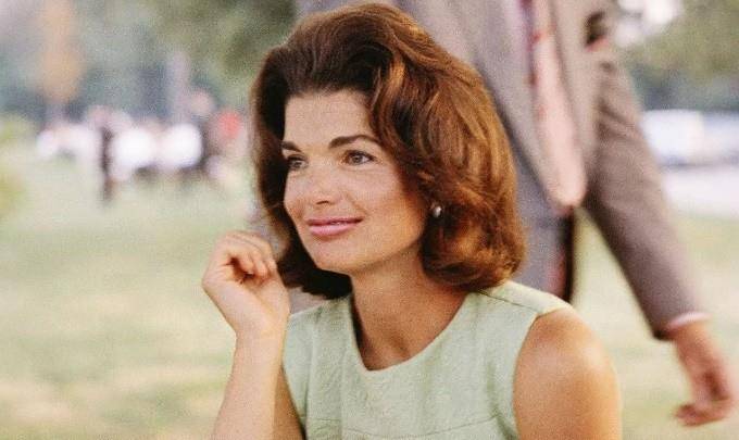 杰奎琳并不漂亮,却被称为美国历史上最美"第一夫人",魅力在哪