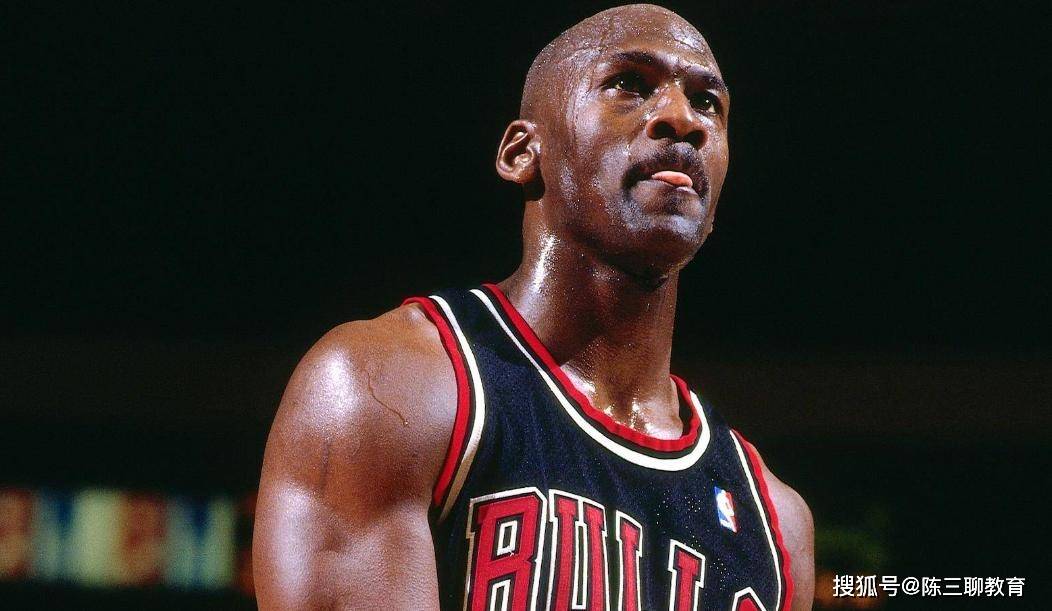 勒布朗·詹姆斯,迈克尔·乔丹,拉里·伯德,魔术师约翰逊,摩西·马龙