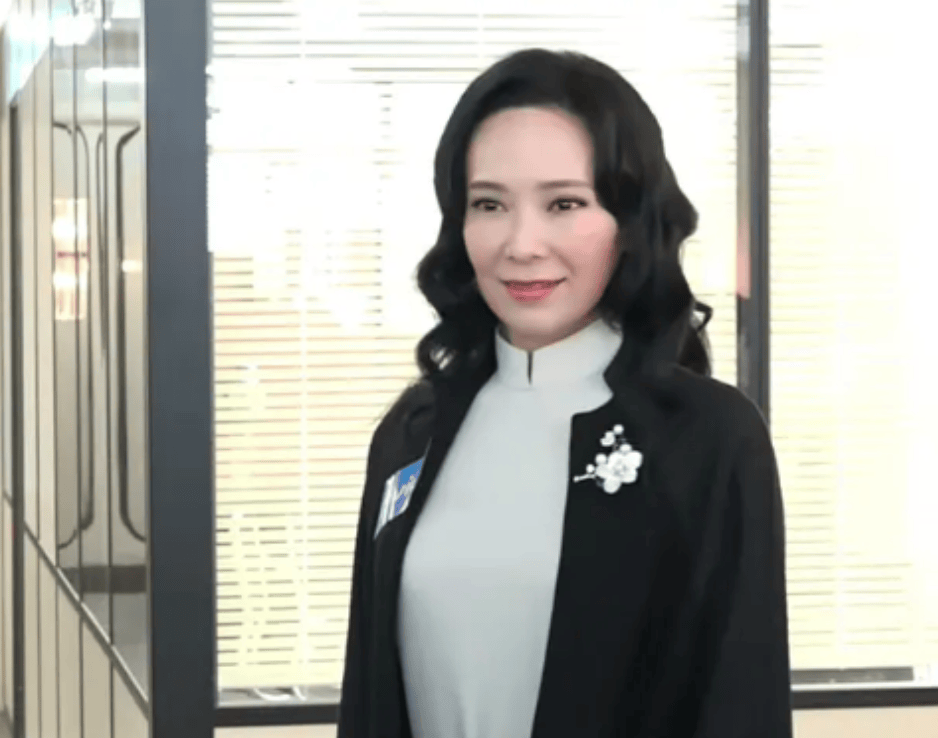 16位港星现状,住别墅,嫁到农村,多位娶了内地女孩_曹荣_郭羡妮_李子雄