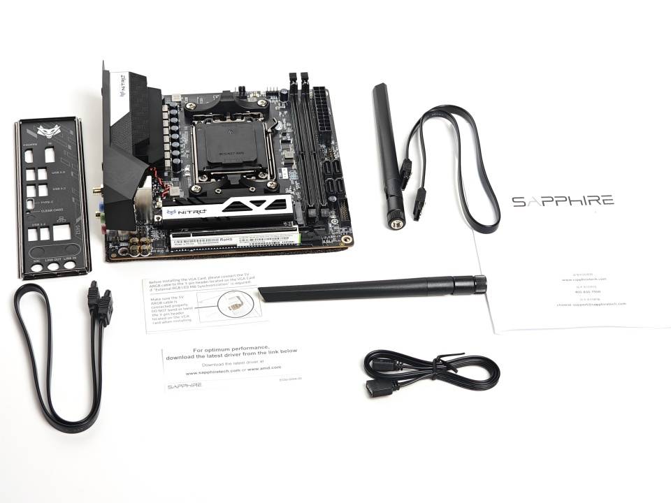 蓝宝石NITRO+B650I WIFI超白金主板实测：体积小巧，用料考究，性能给力！