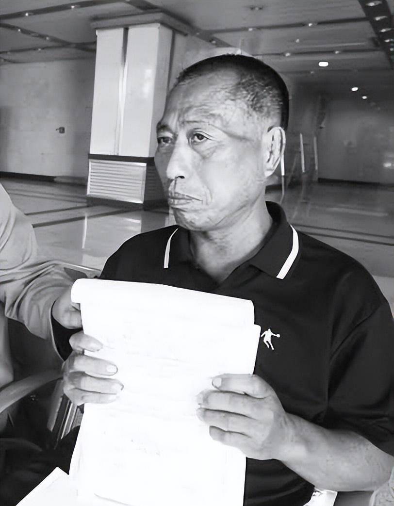 99年男子因杀人被判死刑,服刑11年后"死者"复活,法官:抓错人了_赵作海