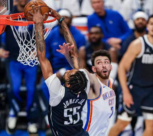 双子星合力,雷霆主场胜独行侠!欧文全力20分,东契奇低迷