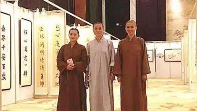 "次日,释觉超告别了双亲,再度来到五台山佛学院学习.