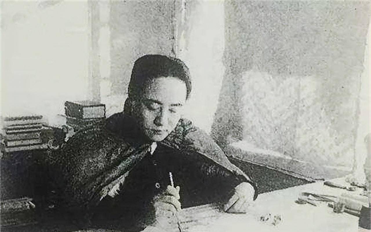 画家见妻子劳累,买12岁少女当丫鬟,5年后却成正房气死原配妻子