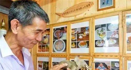 19岁学霸留美身亡,父亲:我尊重儿子这一次的选择,真相引人深思_张岳