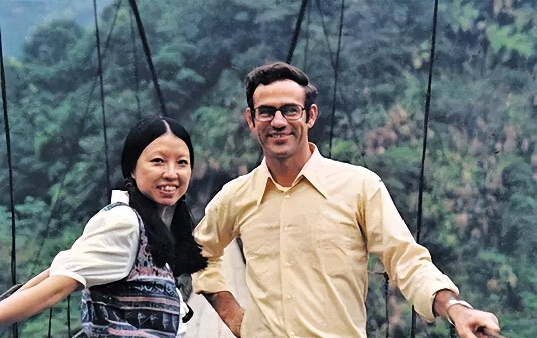 三毛自杀前:打电话向好友求助,17年后录音曝光,才知她自杀真相_荷西