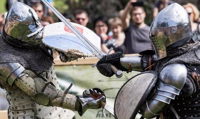 珍宝岛中苏打群架,我侦察兵用中华棍术,大败苏军特种兵的狼牙棒