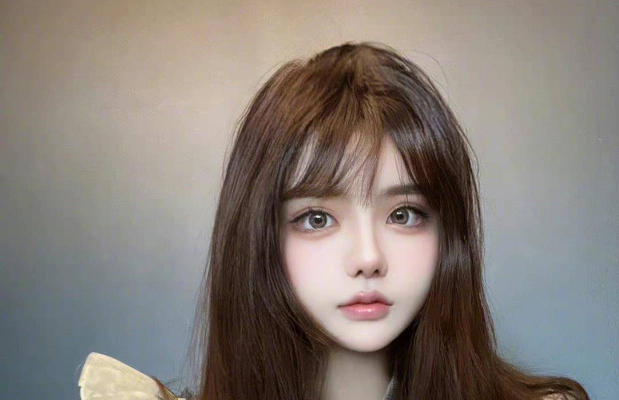 靠变形计成名的网红韩安冉:23岁三婚三离,3岁孩子