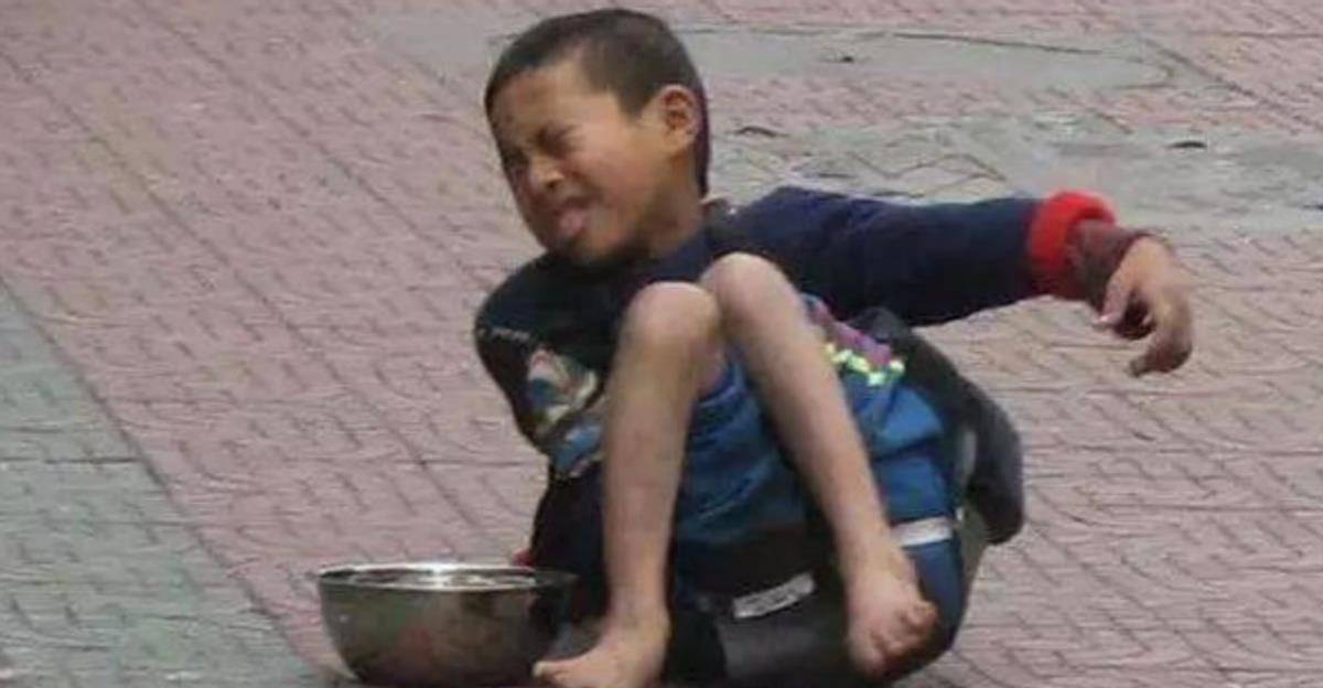 天被偷,16年后找回却成一级残疾,父亲大哭:叫我咋养_庞光明_儿子_老人