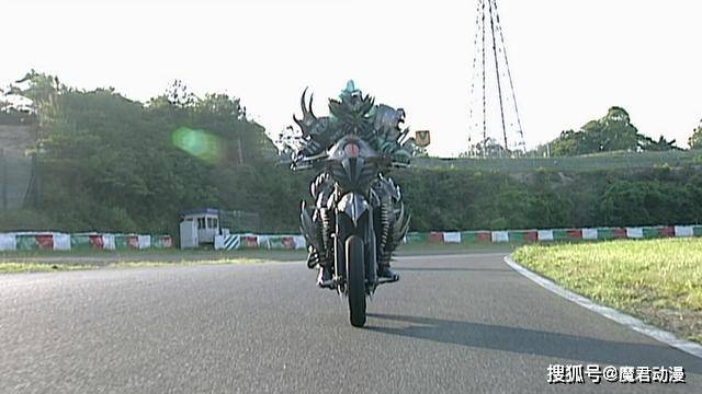 假面骑士剑:四骑士摩托车汇总,没有人能拒绝变身后的魅影追迹者