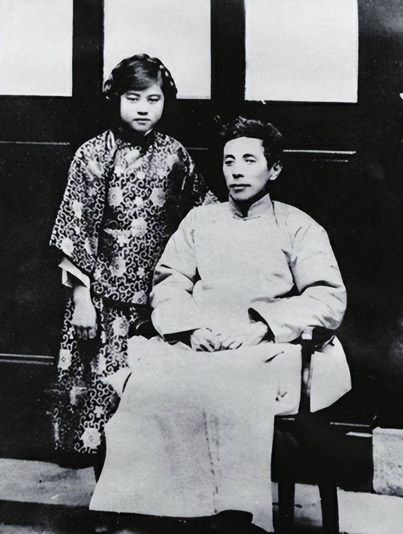 仅用三年将其推上高位,随后被蒋介石扫地出门_张静江_孙中山_革命