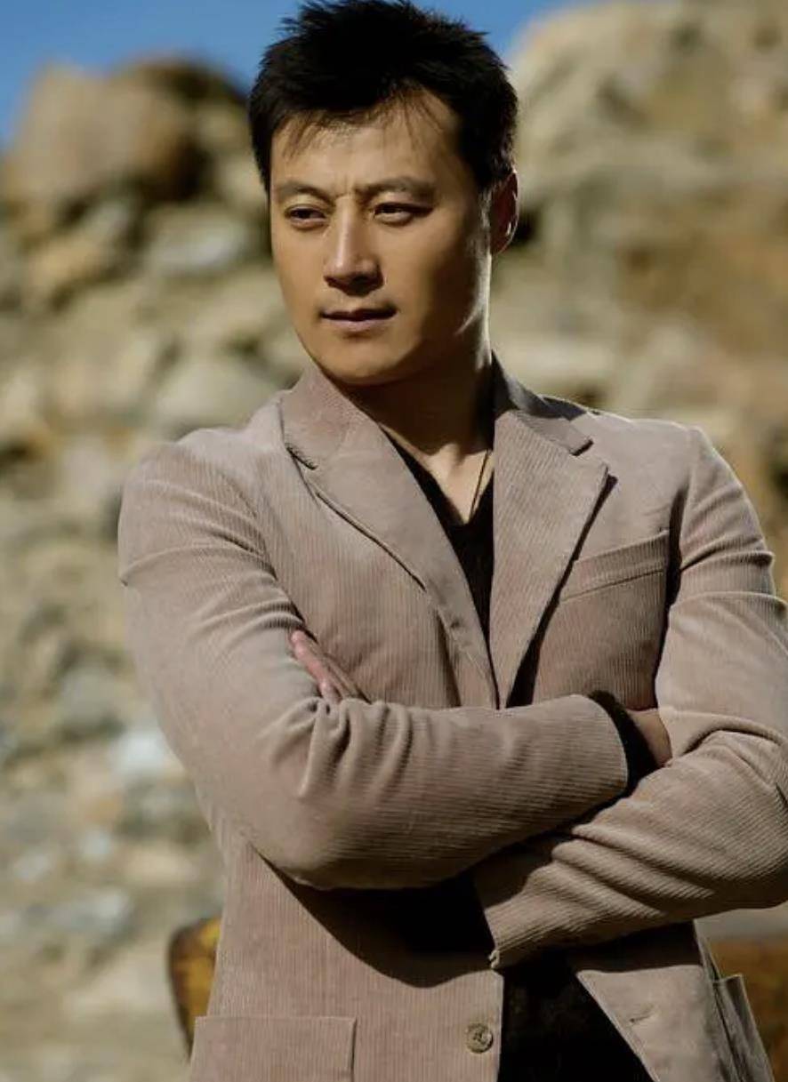 任程伟:当初9元娶老婆,7年后补办婚礼,背后原因让人泪崩!