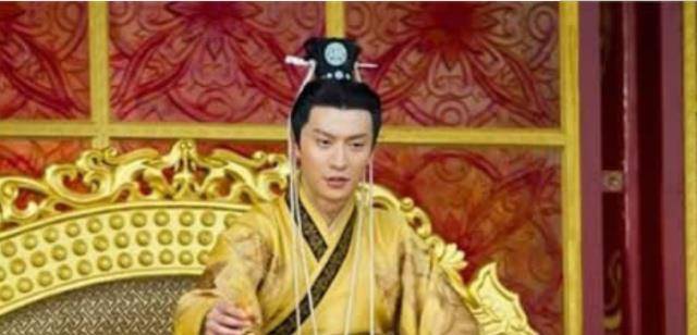 她一生共有6儿2女,其中有4个皇帝两个皇后,具有传奇特色的皇后