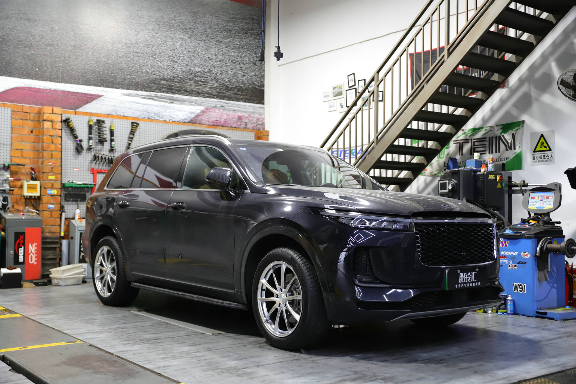 全新风采:理想one轮毂改装记录