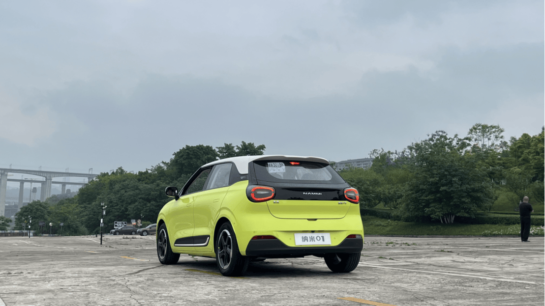 自动泊车堪比老司机?试驾a0级电车新生东风纳米01