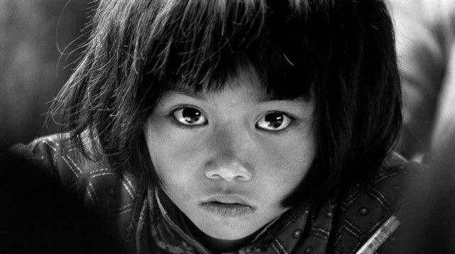 31年前的希望工程代言人"大眼睛女孩",如今怎么样了?