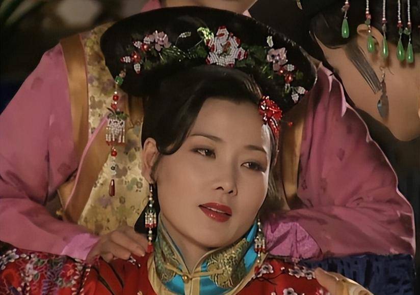 德才貌兼备,孝庄为何与丈夫儿子的关系差?还与多尔衮关系亲密?