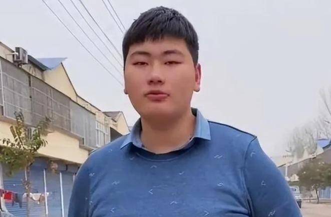 朱小伟成长之路:大衣哥的期待与无奈