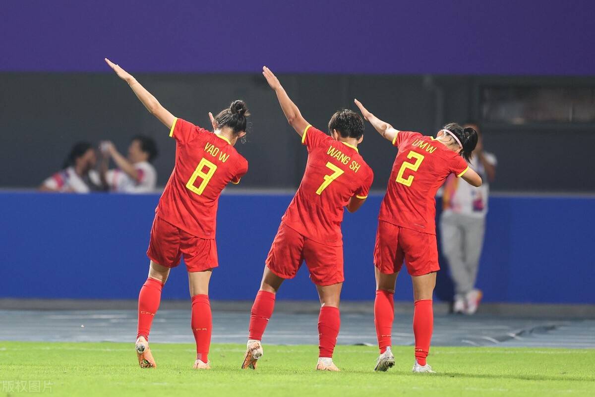 东京奥运会中国女足图片