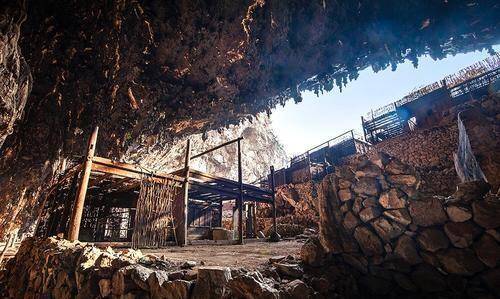 为躲避战乱,整个村子290多人"藏"在山洞,一住就是300多年