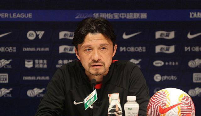 穆斯卡特赢得掌声老崔大连飞翼沦陷!