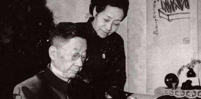 赵清阁:红颜不敌原配,为老舍一生未嫁,晚年否认两人恋情