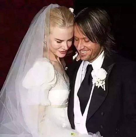 33岁离婚流产,39岁再婚41岁生女,180cm大长腿女神妮可·基德曼