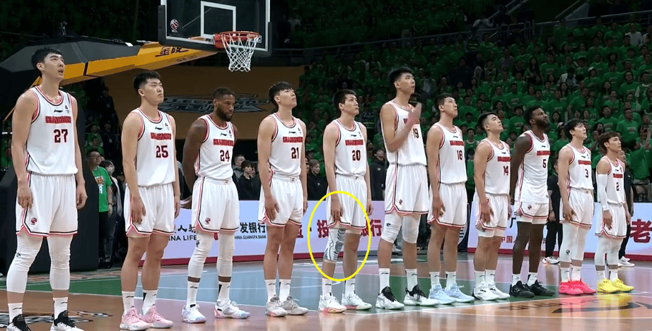 一场大败看出杜锋格局,垃圾时间上小将兑子,玩烟雾弹却作茧自缚