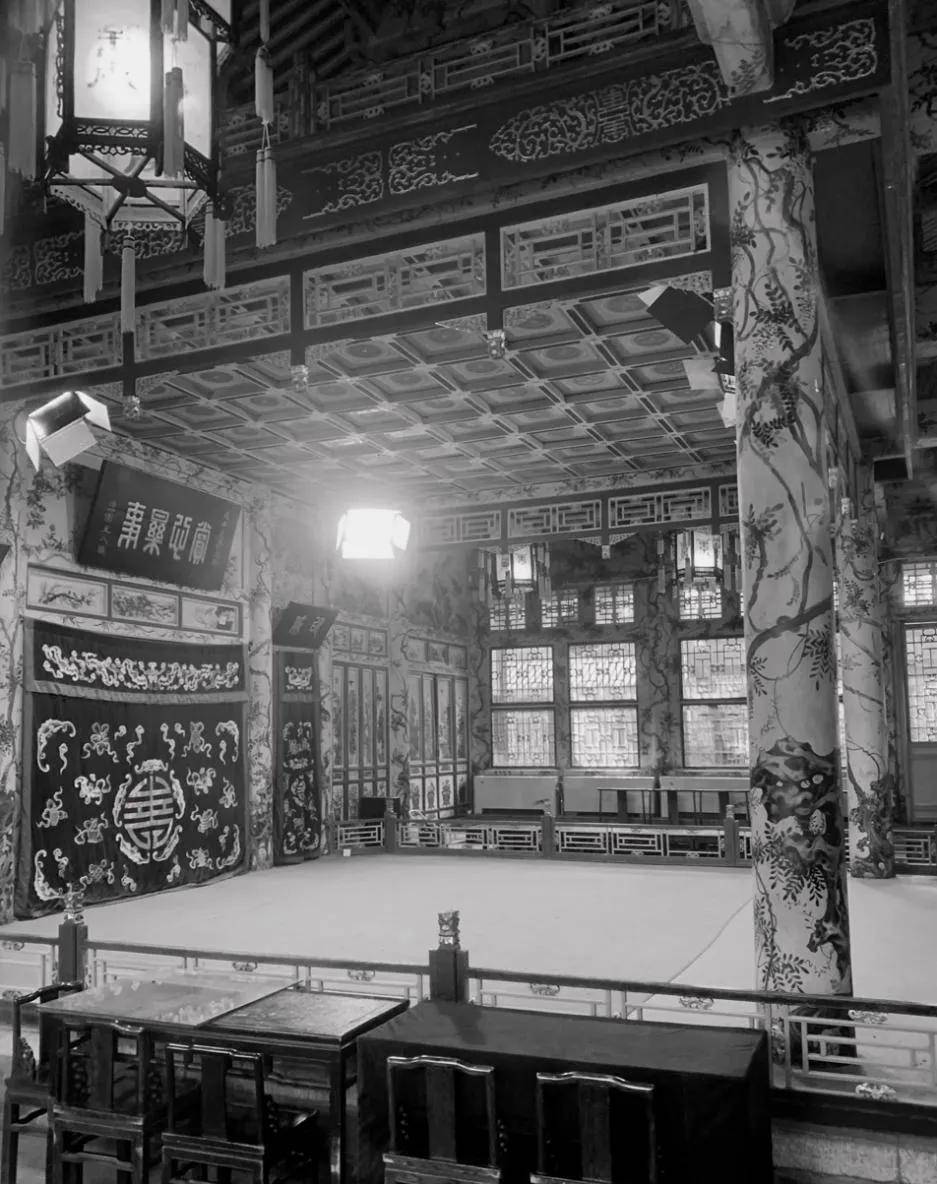 恭王府内的大戏楼何景乾演的就是《闹天宫》里的孙大圣.