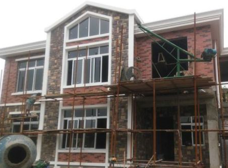 35万建带车库的二层别墅,成了村子里独一无二的风景