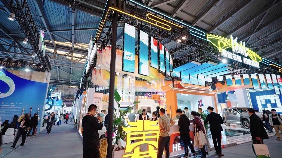 成为2024中国品牌日新闻媒体指定用车,瑞风RF8用实力见证品牌向上_搜狐汽车_搜狐网