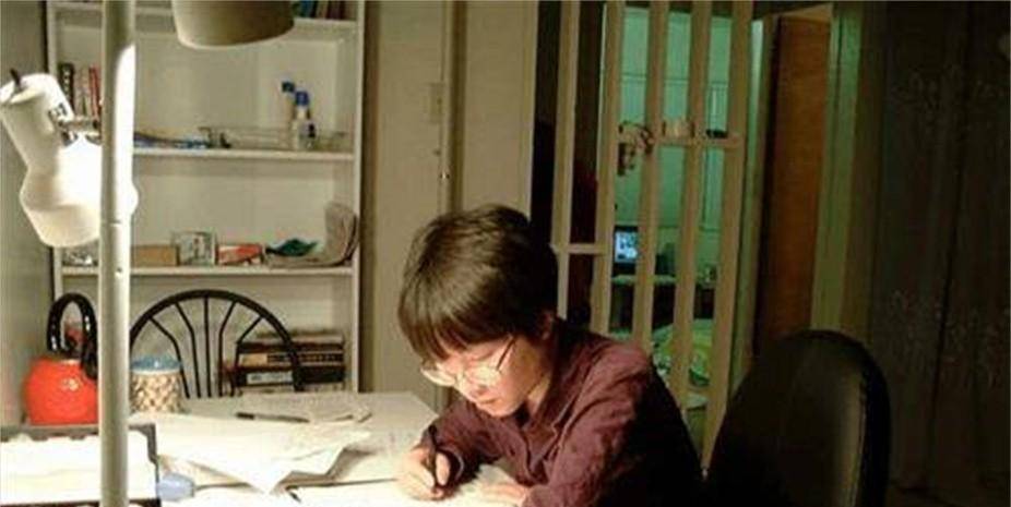 清华学霸陈丹蕾,"爱到极致"而杀害丈夫,事后与遗体共枕7天