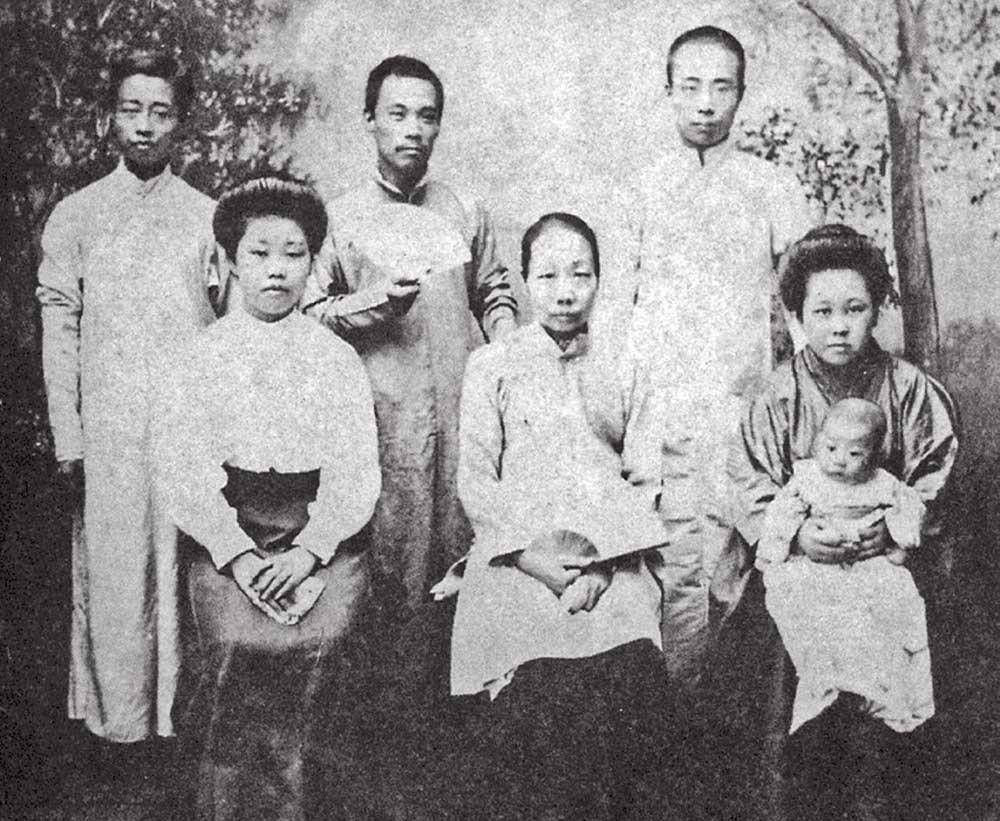 鲁迅三弟为何娶嫂子的妹妹?多年后周海婴揭露:有人趁其醉酒做局