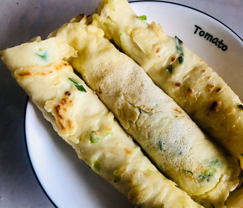 懒人鸡蛋饼,不用揉面,筷子一搅,只需几分钟就好,简单又营养