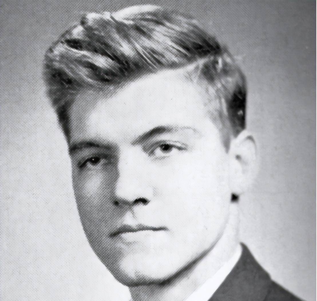 美国天才16岁上哈佛,25岁成为教授,为何后来会成为fbi