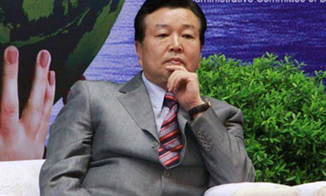 从放牛娃到百亿身家-"红牛教父"严彬的商业之路