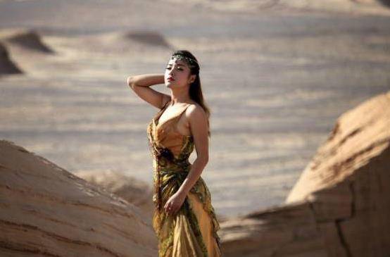 将"楼兰美女"放在显微镜下,专家发现了什么,大跌眼镜!