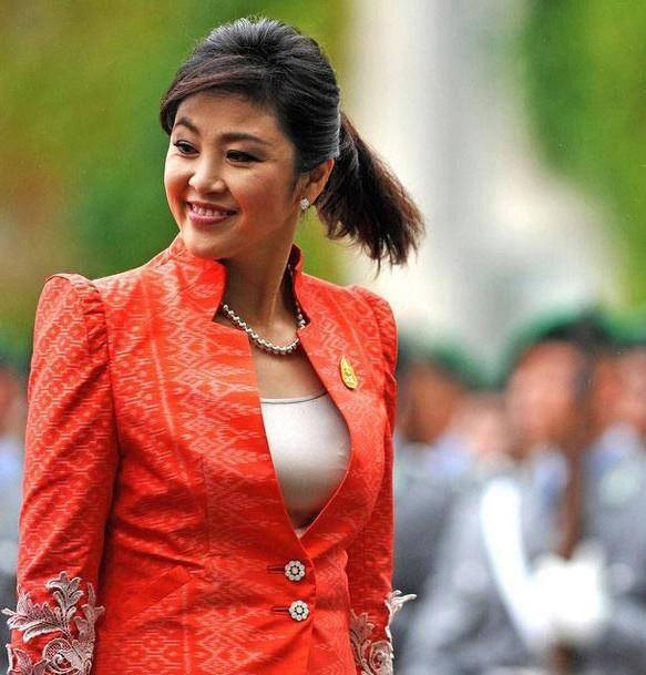 英拉:从泰国流亡美女总理到中国商人,她的人生不接受落魄