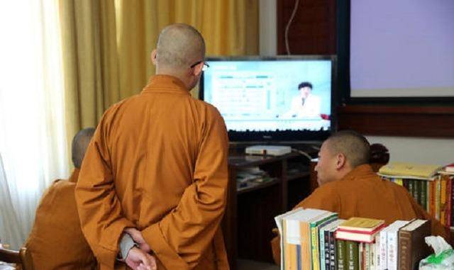 海涛法师:家境殷实生活幸福,却坚持出家,儿子也有出家意愿