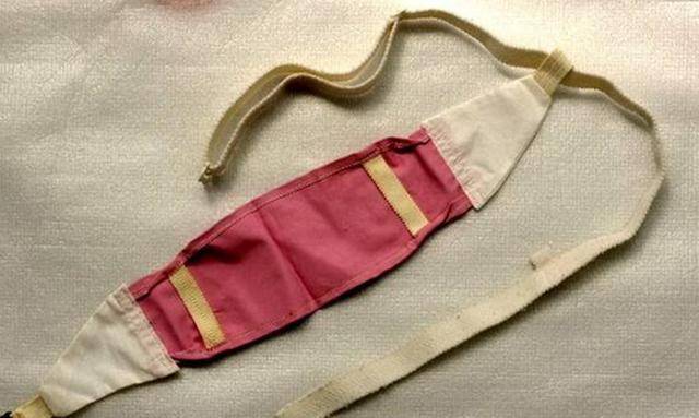 古代女子来大姨妈时用的"月事带",事后还要洗干净,方便下次使用