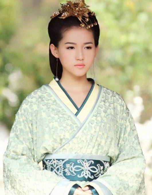 11岁被迫嫁给舅舅,婚后29年没怀孕,死后入殓时才发现真相_张嫣_吕后