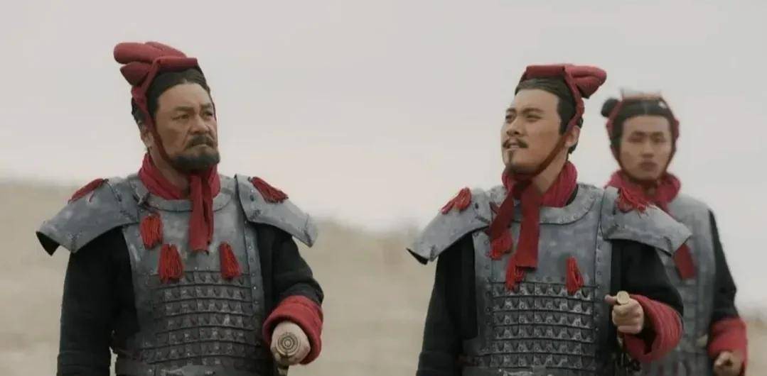 王翦出征前为何向秦王讨要钱财和美女?王翦:不这样头就没了