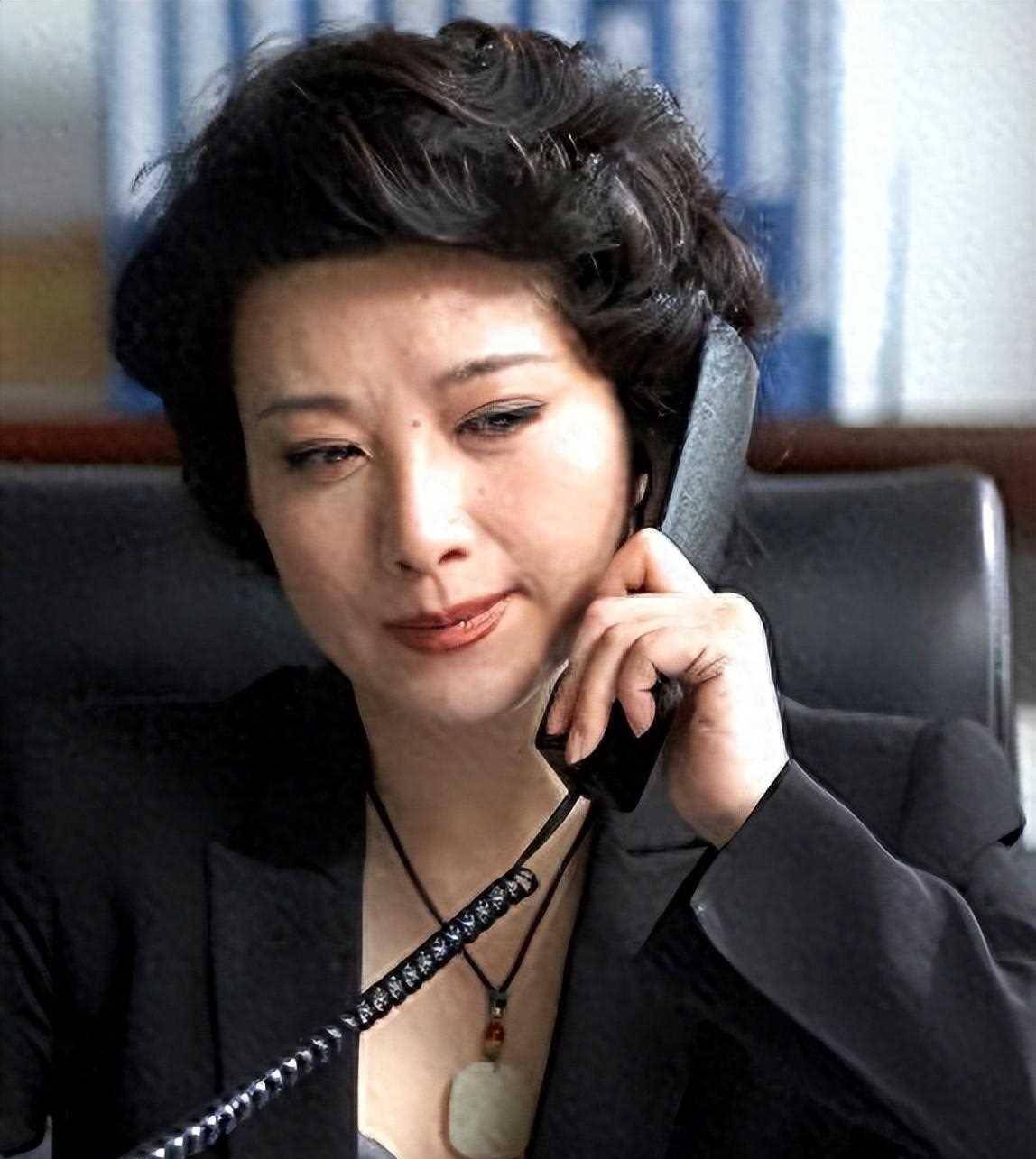 王静_艺术_角色