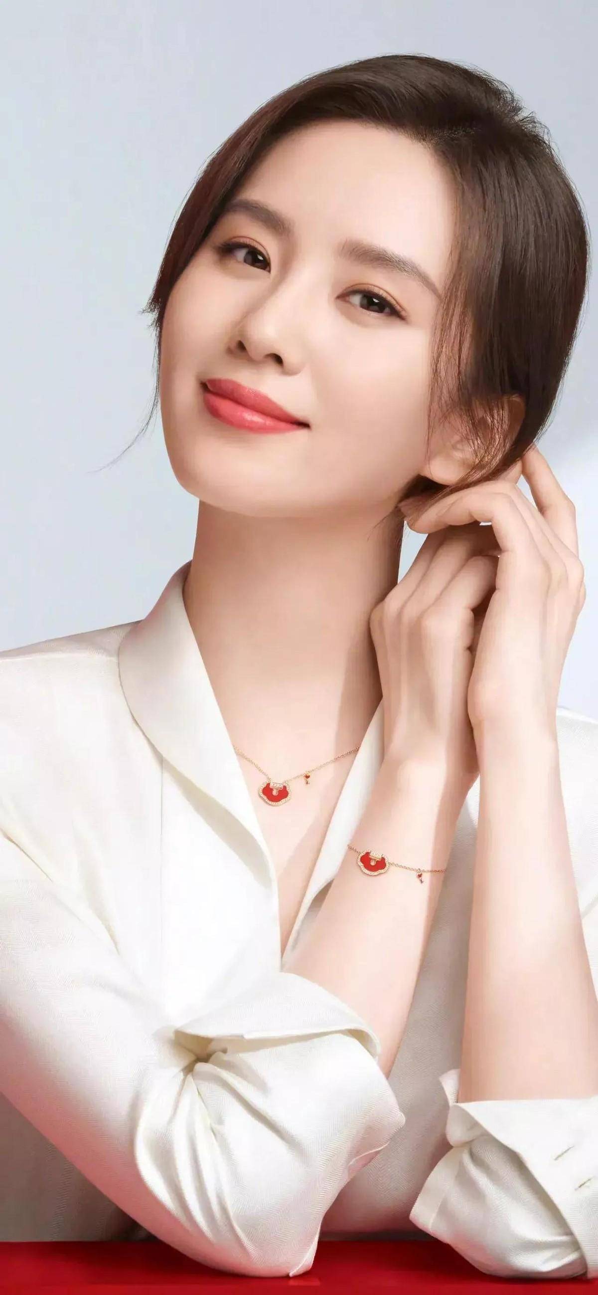 中国最干净的8位女星,有人不温不火却内心丰盈,有人拒绝潜规则仍成