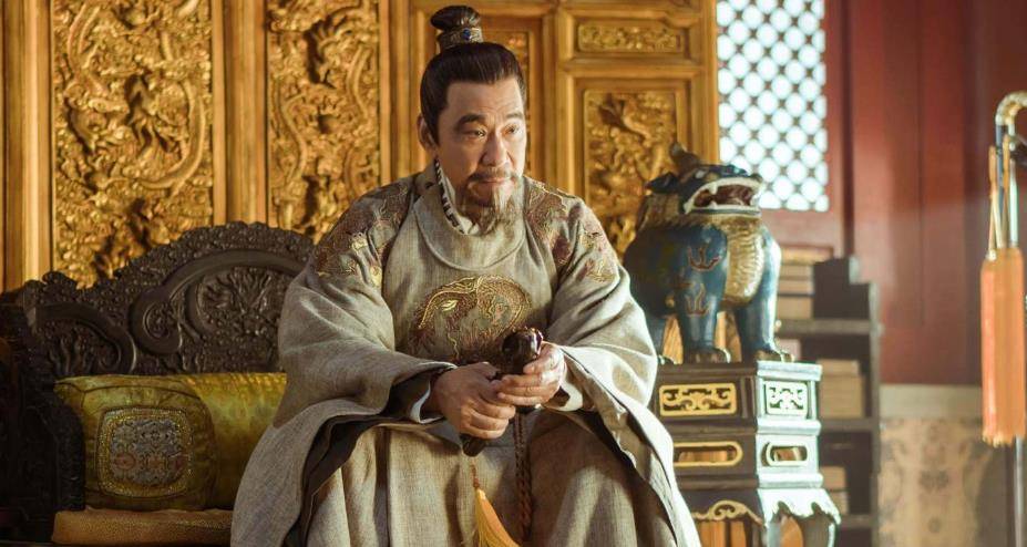 燕王第一将,靖难第一功,朱棣不杀功臣,为何将他毁家夺爵_张玉_朱允炆